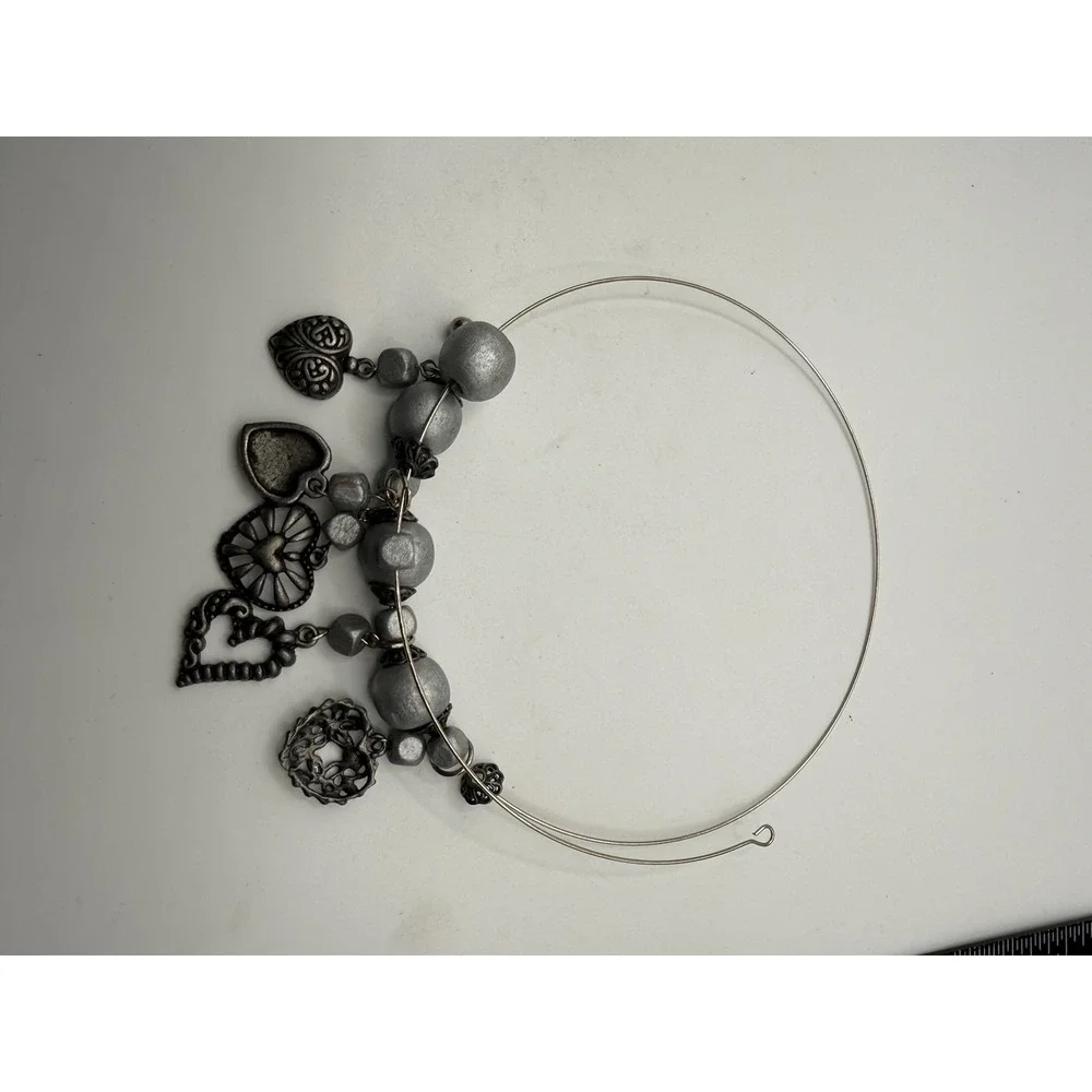 Silver‎ Tone Heart Charm Memory Wire Wrap Bracelet Vintage Style Boho Beaded